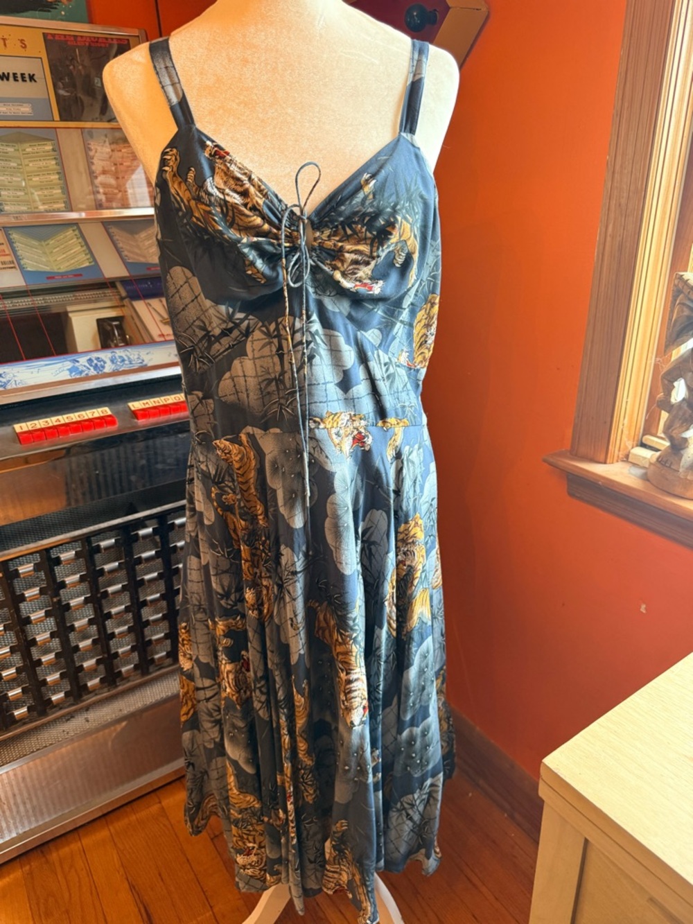 Trashy Diva L’Amour dress in tiger print. Size 20 - Picture 3 of 7